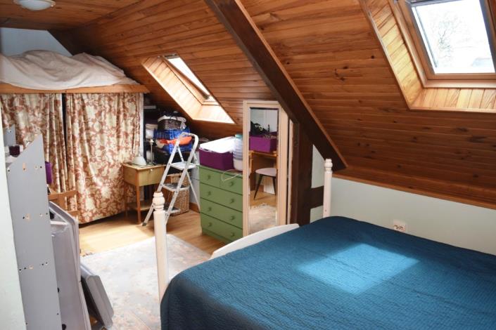 Image No.12-2 Bed House for sale