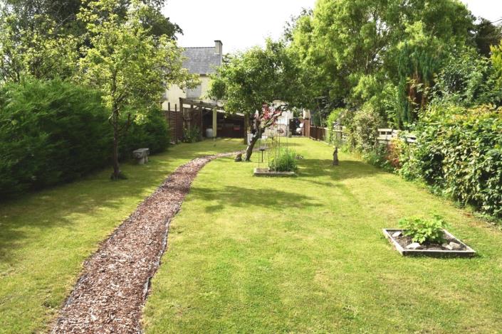 Image No.23-3 Bed Semi-Detached for sale