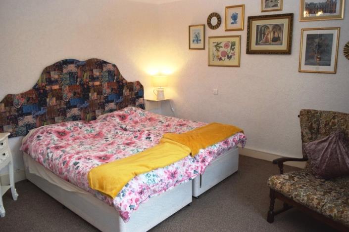 Image No.16-Maison de 5 chambres à vendre à Châteauneuf-du-Faou