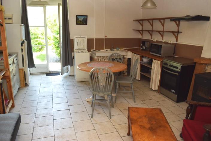 Image No.24-5 Bed House for sale