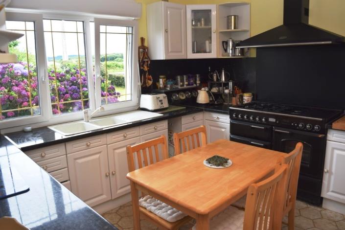 Image No.5-Maison de 5 chambres à vendre à Loqueffret