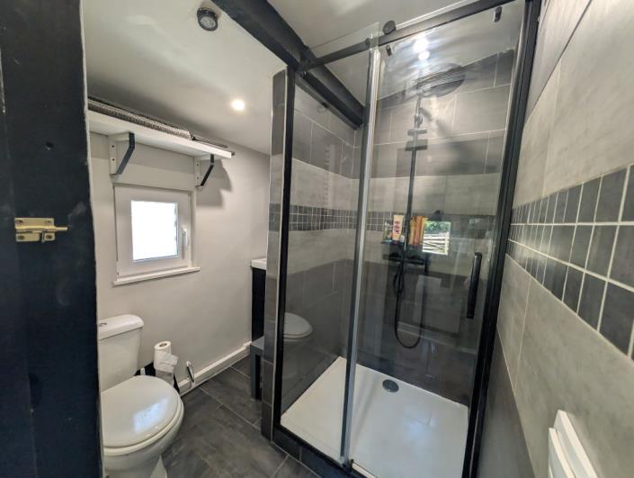 Image No.13-2 Bed House for sale