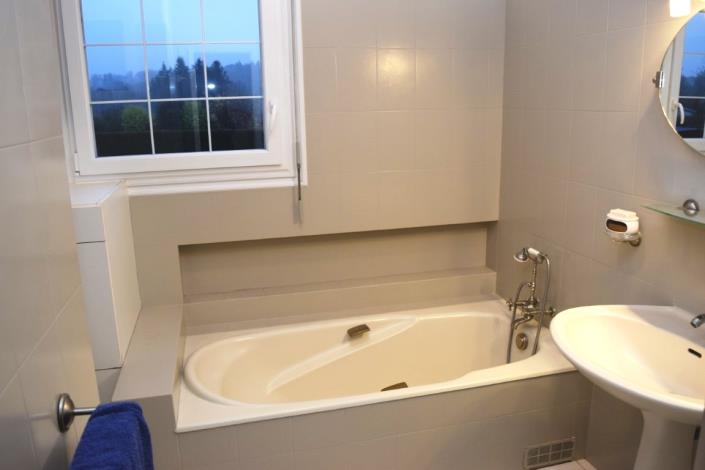 Image No.12-4 Bed House for sale