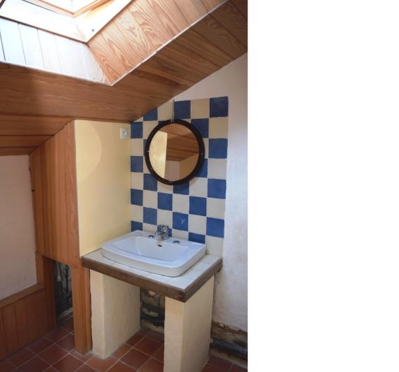 Image No.8-1 Bed House for sale