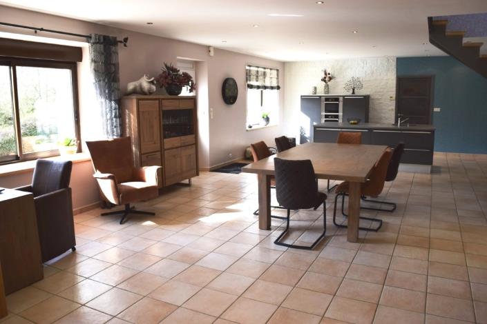 Image No.9-3 Bed House for sale