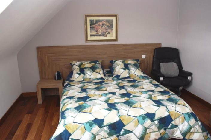 Image No.17-3 Bed House for sale