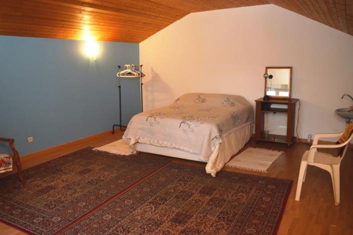 Image No.12-2 Bed House for sale