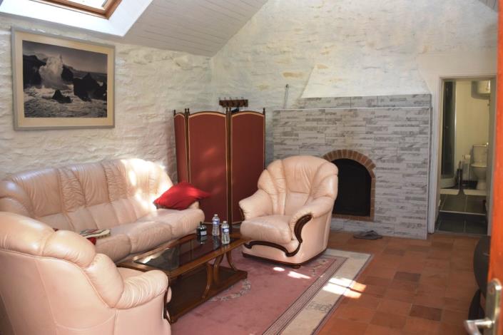 Image No.15-2 Bed House for sale