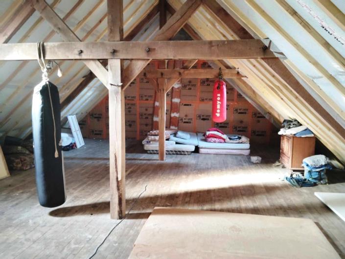 Image No.10-3 Bed House for sale