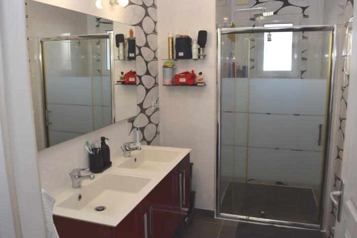 Image No.13-4 Bed House for sale