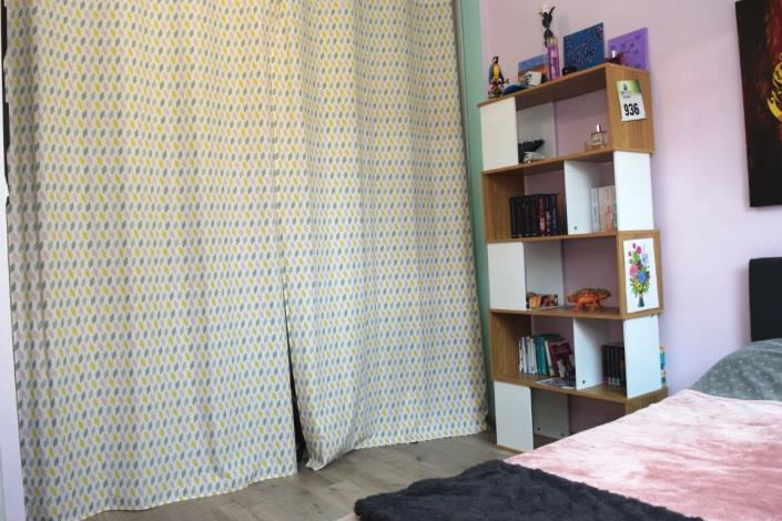 Image No.20-4 Bed House for sale