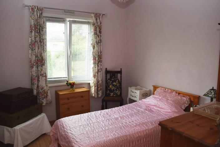 Image No.12-4 Bed House for sale