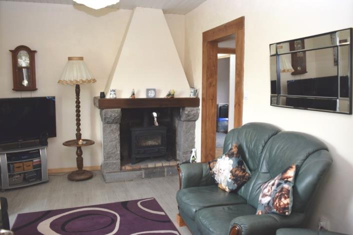 Image No.8-4 Bed House for sale