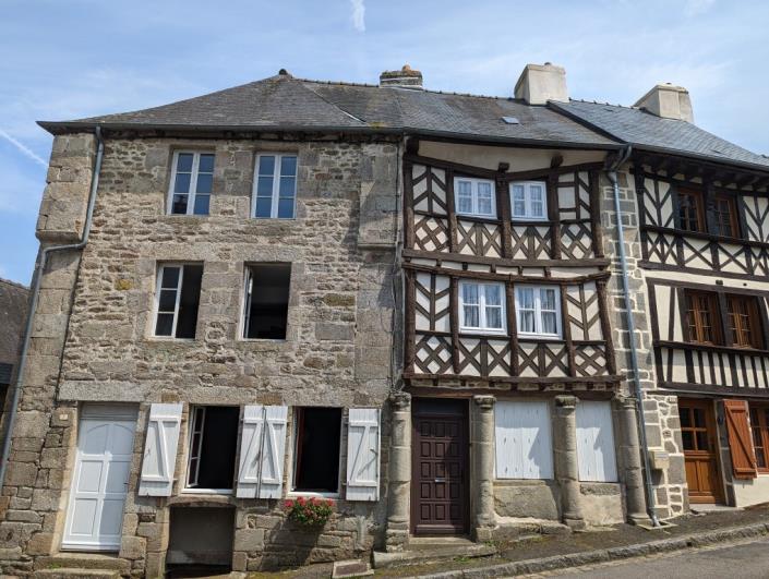 Image No.1-Maison de 4 chambres à vendre à Moncontour