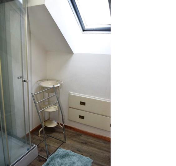 Image No.15-Maison de 4 chambres à vendre à Saint-Caradec