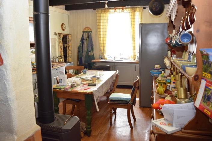 Image No.8-3 Bed House for sale