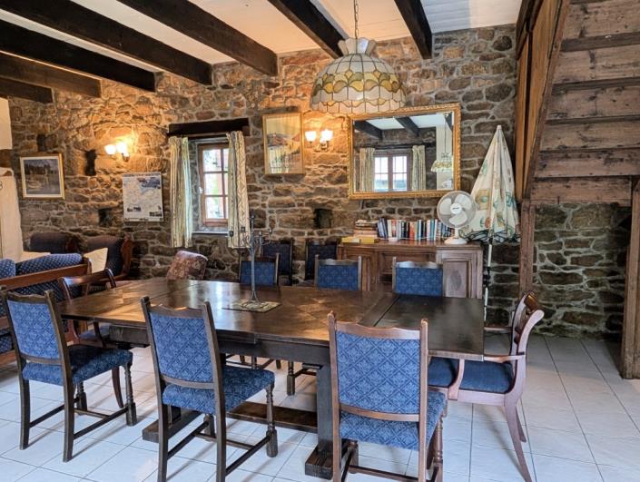 Image No.13-9 Bed Gite for sale