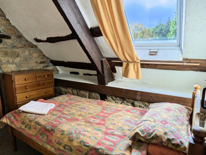 Image No.16-9 Bed Gite for sale