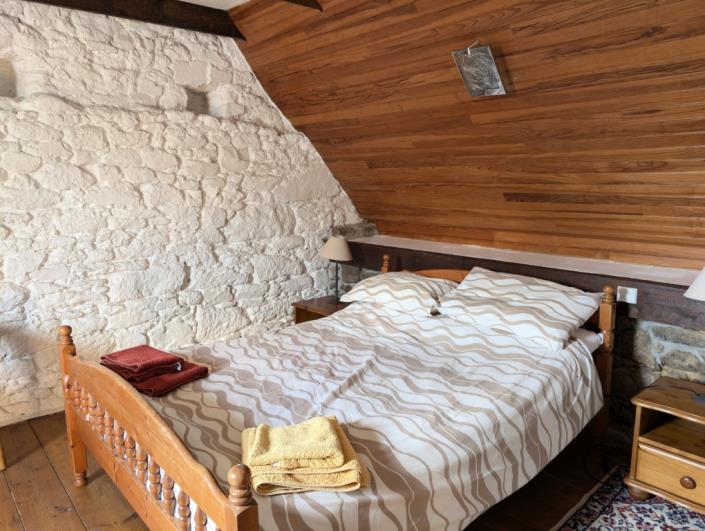 Image No.29-9 Bed Gite for sale