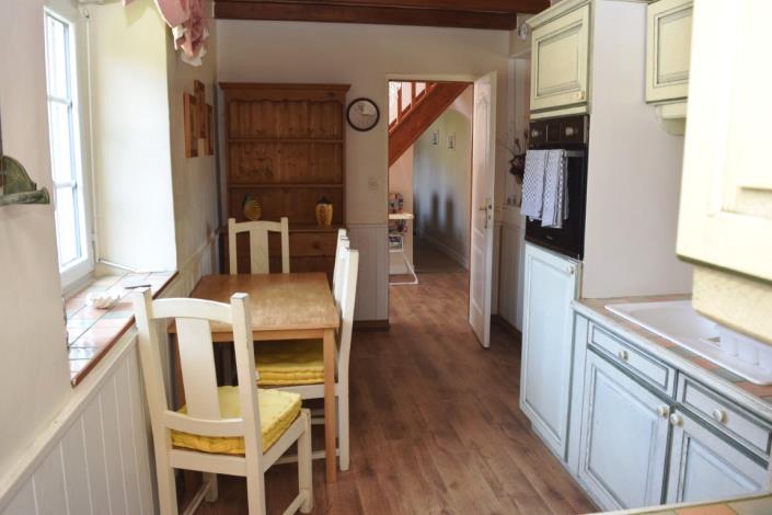 Image No.10-11 Bed House for sale