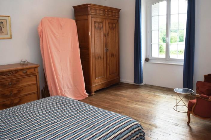 Image No.9-3 Bed House for sale