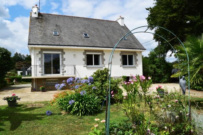 Image No.2-6 Bed House for sale