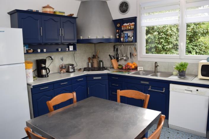 Image No.11-6 Bed House for sale