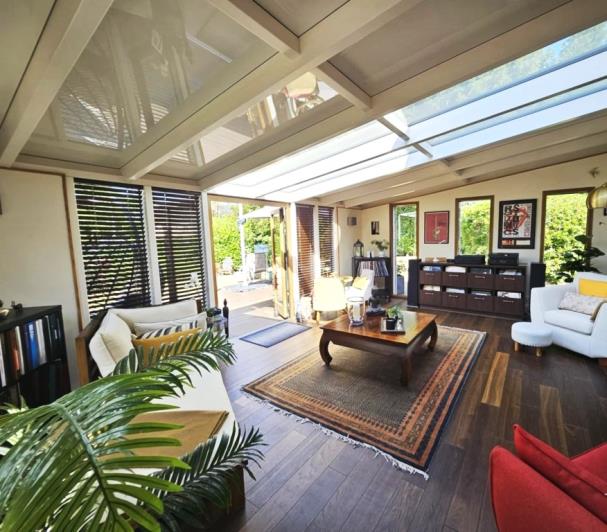 Image No.10-3 Bed House for sale