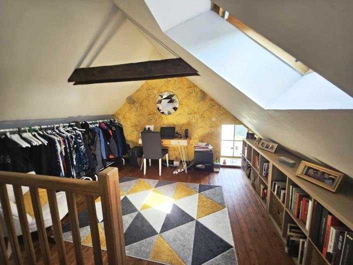 Image No.17-3 Bed House for sale