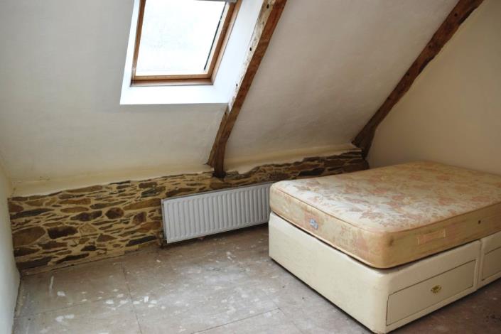 Image No.20-4 Bed House for sale