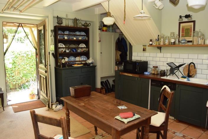 Image No.11-4 Bed House for sale