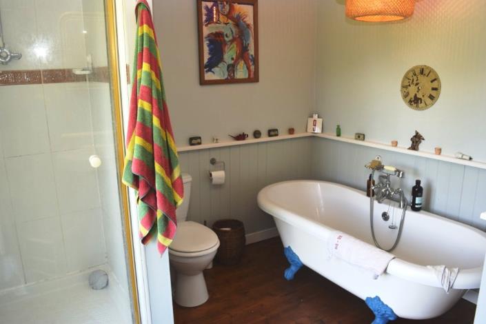 Image No.20-4 Bed House for sale