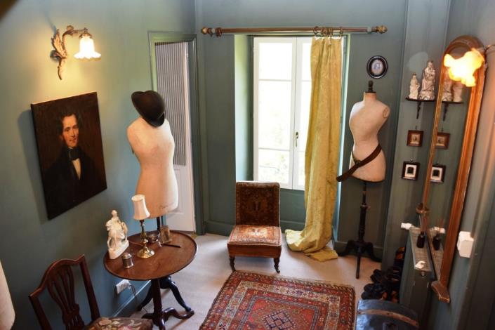 Image No.22-4 Bed House for sale