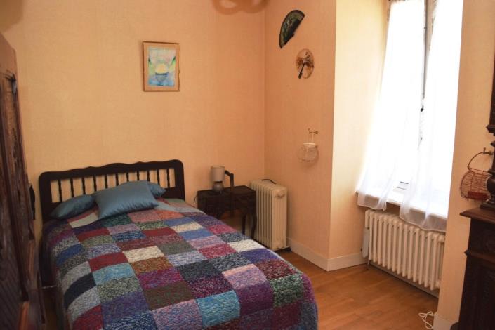 Image No.7-6 Bed House for sale