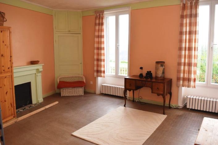 Image No.7-2 Bed House for sale