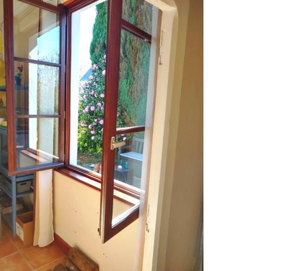 Image No.12-1 Bed House for sale