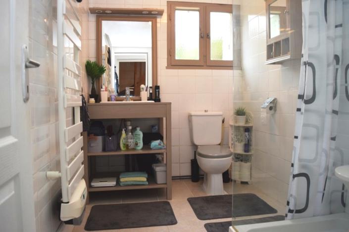 Image No.8-1 Bed House for sale