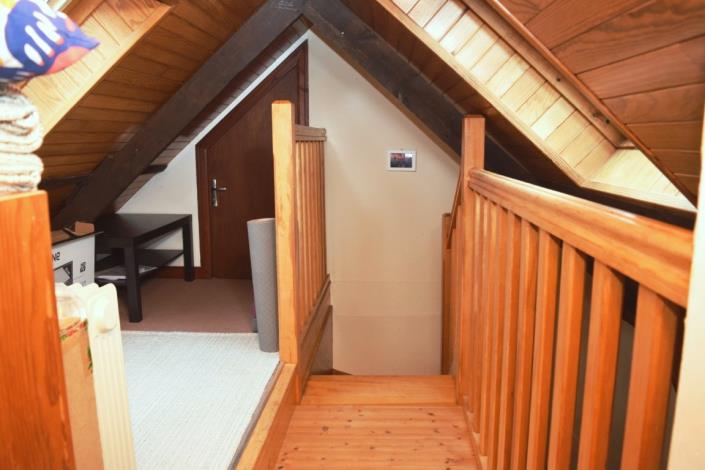 Image No.12-1 Bed House for sale