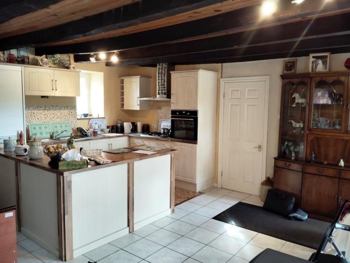 Image No.7-6 Bed House for sale