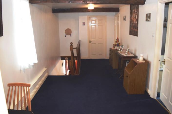 Image No.16-6 Bed House for sale