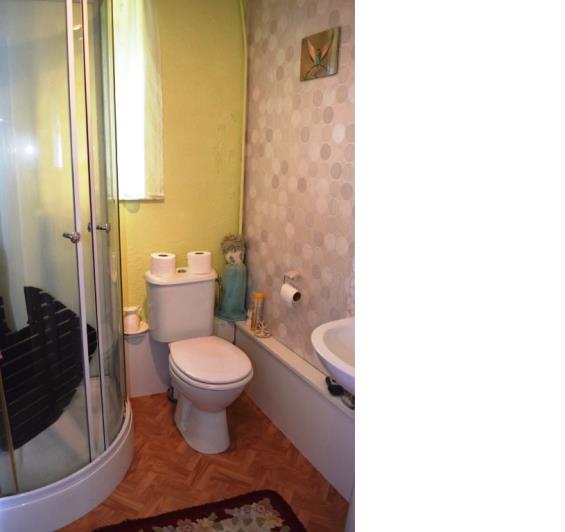 Image No.18-6 Bed House for sale