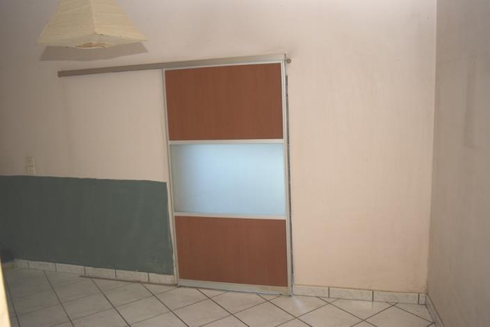 Image No.8-1 Bed House for sale