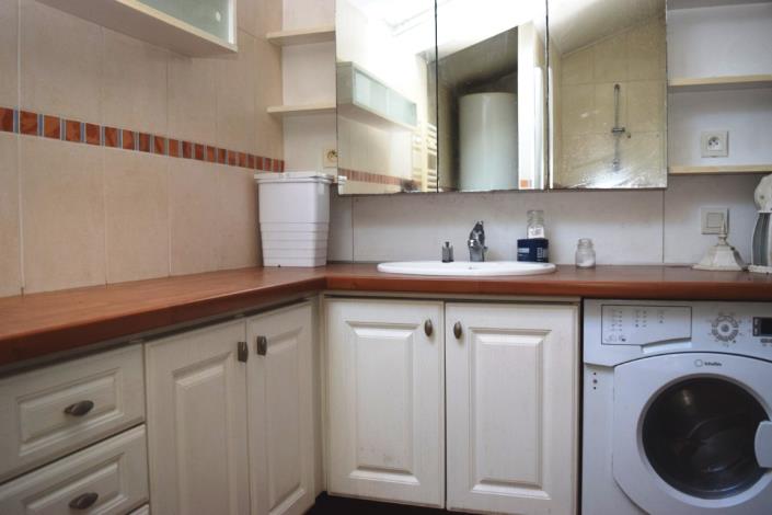 Image No.10-1 Bed House for sale