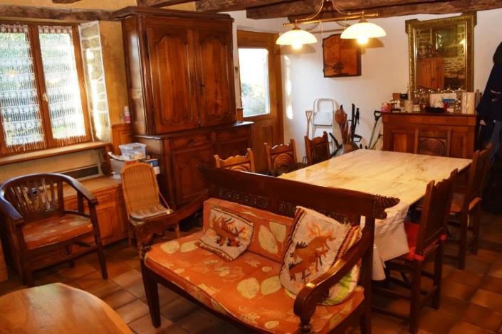 Image No.24-7 Bed House for sale