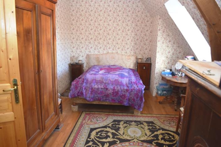 Image No.28-7 Bed House for sale