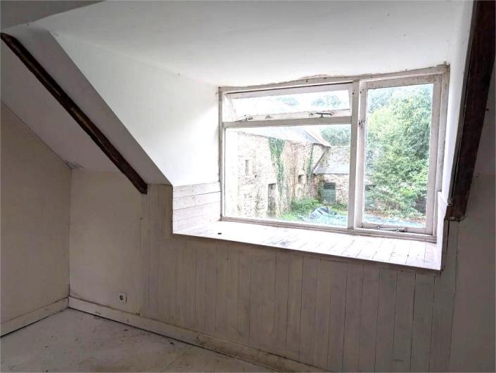 Image No.10-4 Bed House for sale