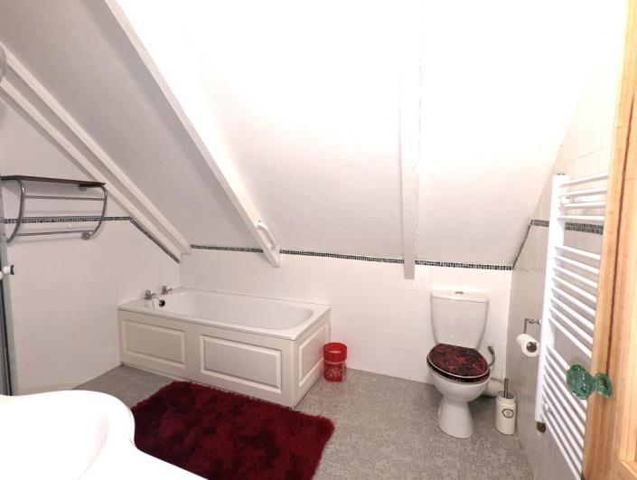 Image No.24-2 Bed House for sale