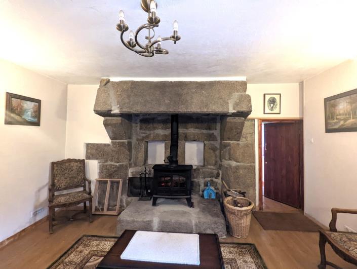 Image No.12-2 Bed House for sale