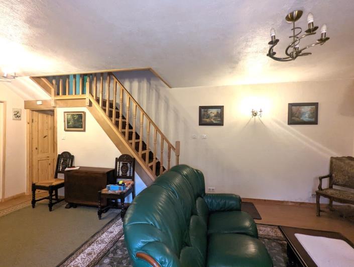 Image No.13-2 Bed House for sale