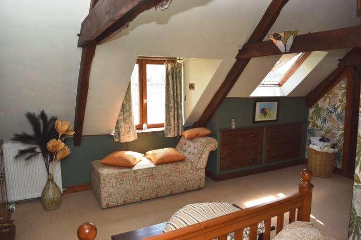 Image No.15-4 Bed House for sale